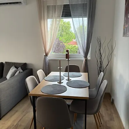 Lily Apartmanhotel Balatonlelle