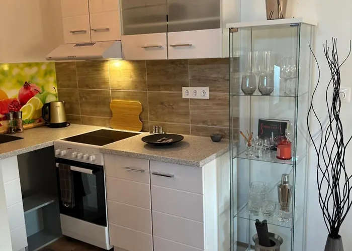 아파트호텔 Lily 발라톤엘