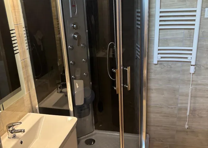 Lily 3* 발라톤엘