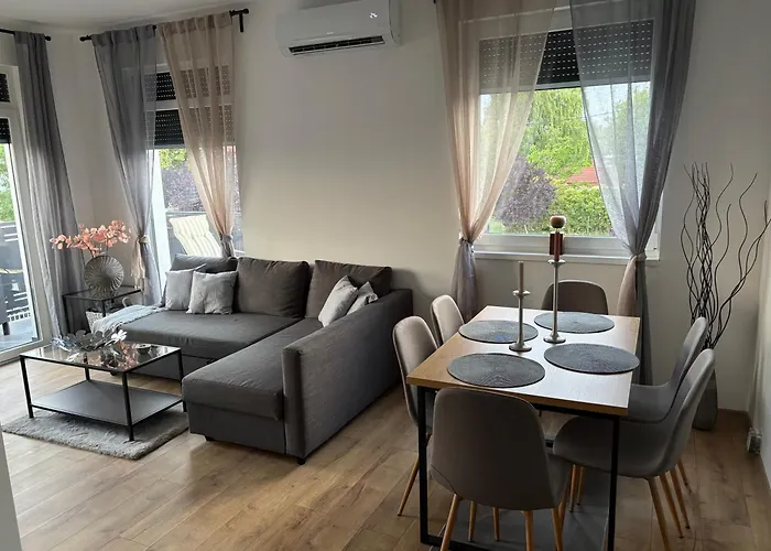 Lily 아파트호텔 발라톤엘