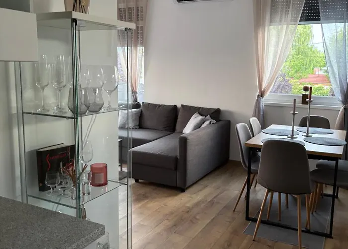 Lily 아파트호텔 발라톤엘