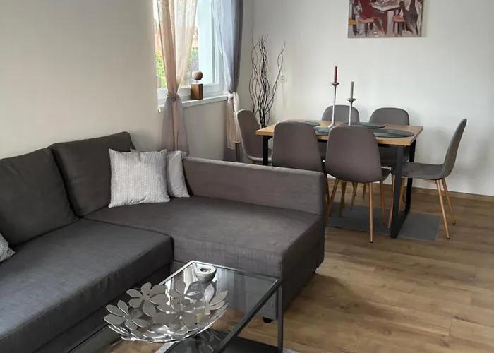 Lily 3* 발라톤엘